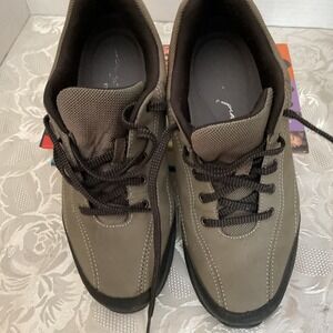 Easy Spirit Essolana Sneakers Womens 7M Olive Green Excellent Walking Shoes